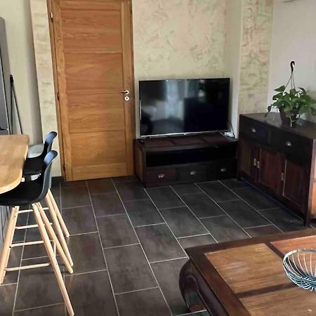 Saint-Laurent D'Aigouze : Appartement Avec Jardin Esterno foto